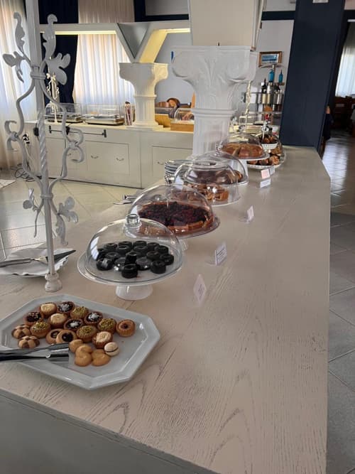 G&D Hotel Deanna Pool&Brunch, 