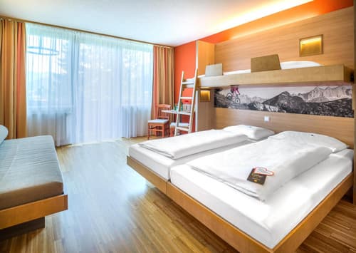 JUFA Hotel Altenmarkt-Zauchensee, 