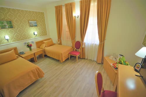 Sergei Palace Hotel, 