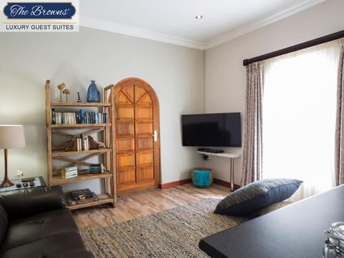 The Browns' Luxury Suites & Cottage, 