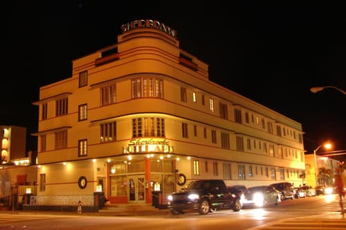 Sherbrooke All Suites Hotel, 