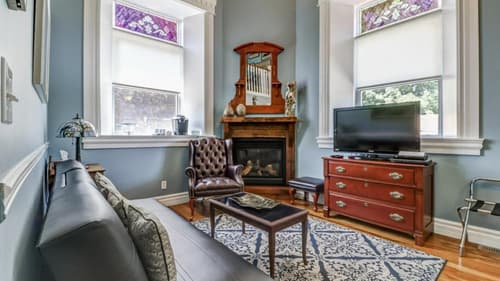 School House Bed and Breakfast C.1859, 