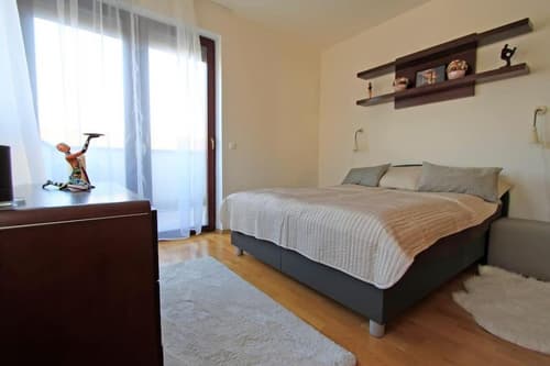 King's Court Apartments – City centre - garage, 