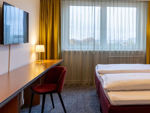 Good Morning + Berlin City East, 