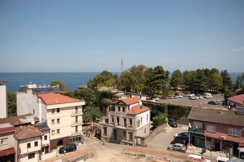 Grand Business Hotel, 