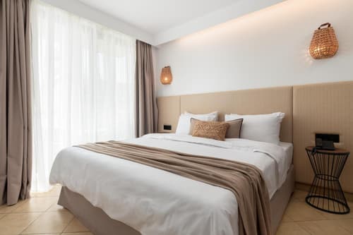 Diana Art Boutique Hotel, 