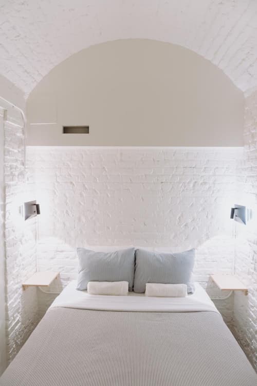 Saintlo Ottawa Jail Hostel, 