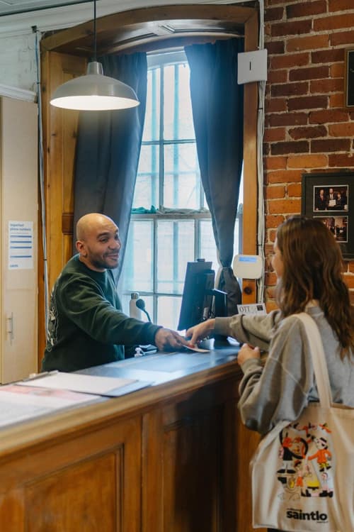 Saintlo Ottawa Jail Hostel, 