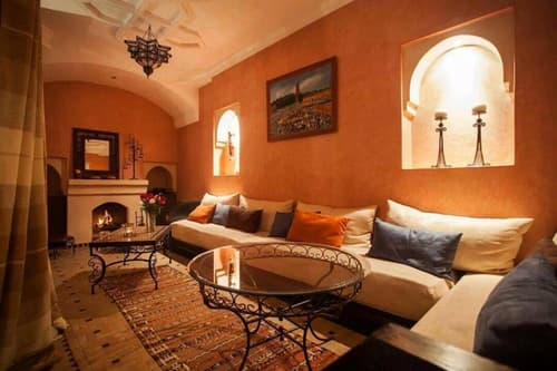 Riad Mounlight, 