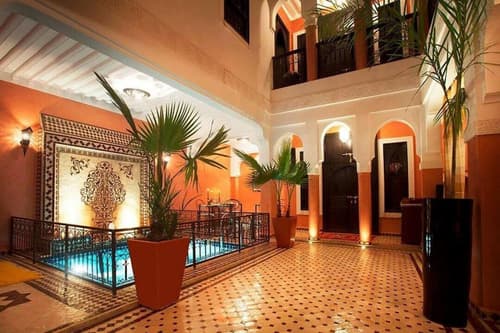 Riad Mounlight, 