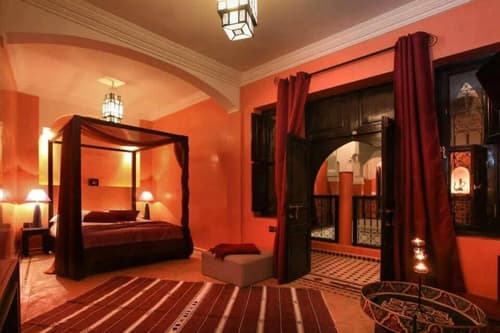 Riad Mounlight, 