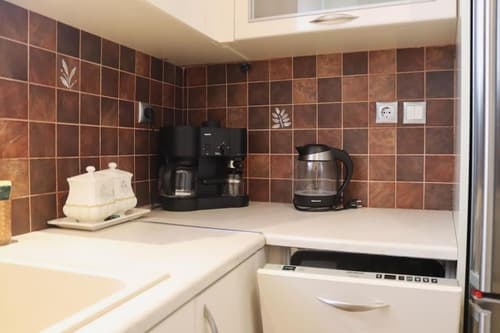 Άνετο και Βολικό διαμέρισμα, 