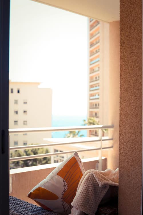 Mari stunning apartment next to Monaco with a sea view terrace, 