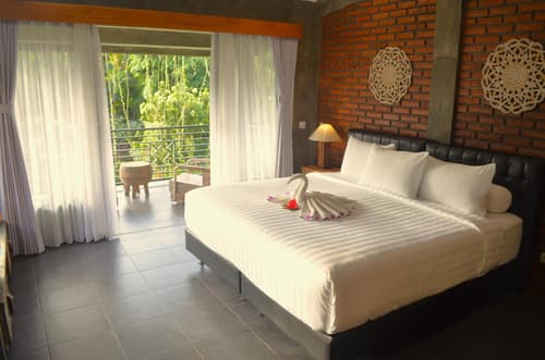 Alamanda Lovina Resort, 