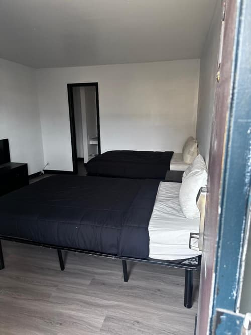 Glenstone place extended stay motel, 