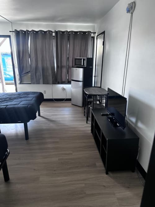 Glenstone place extended stay motel, 