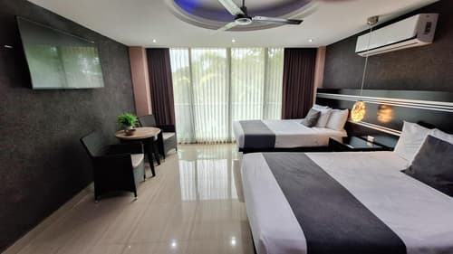 Hotel & Suites Country Valladolid, 