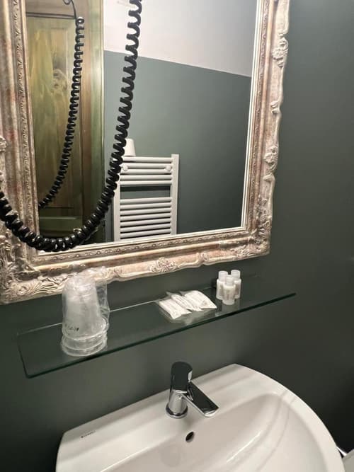 A La Casa Dei Potenti, 