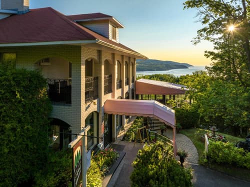 Auberge des Falaises, 