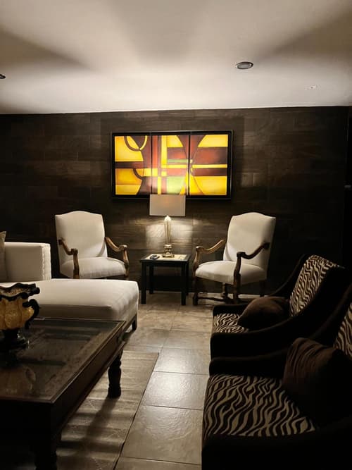 The Black Tree Hotel Colonial, 