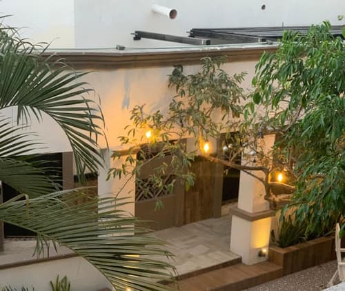 The Black Tree Hotel Colonial, 