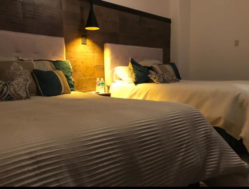 The Black Tree Hotel Colonial, 