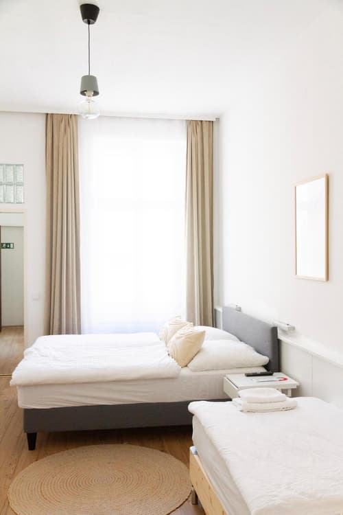 KIBI Rooms self check-in, 