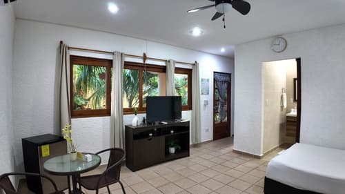 Hotel Bosque Caribe, 5th Av. zone, 