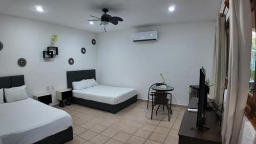 Hotel Bosque Caribe, 5th Av. zone, 