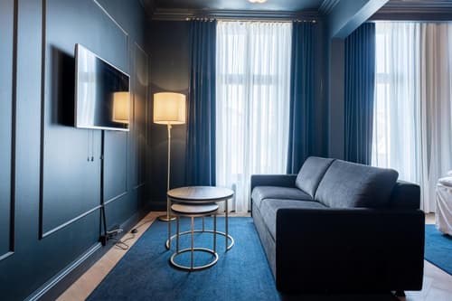 The Villa Apartments, 