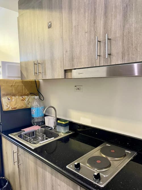 Fame Residence Retreat Cozy 1BR with Balcony, 