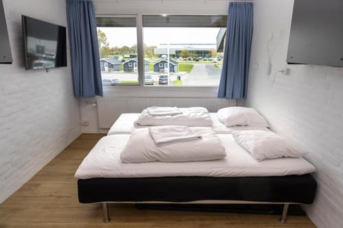 Dana Cup SportsCenter, 