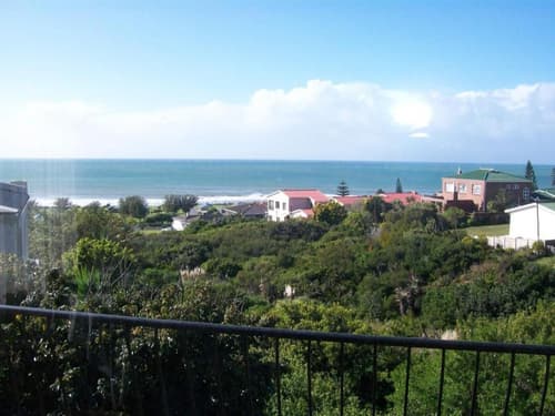 Sea Whisper Guest House, 