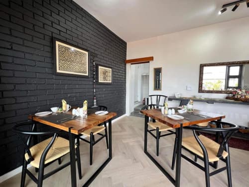 Sea Whisper Guest House, 