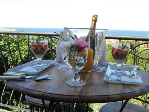 Sea Whisper Guest House, 