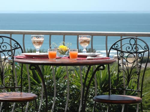 Sea Whisper Guest House, 