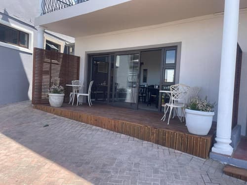 Sea Whisper Guest House, 