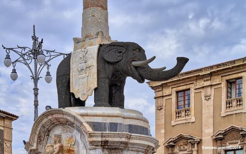 Elegante matrimoniale clemente house catania centro, 