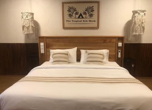 The Tropical Koh Mook, 