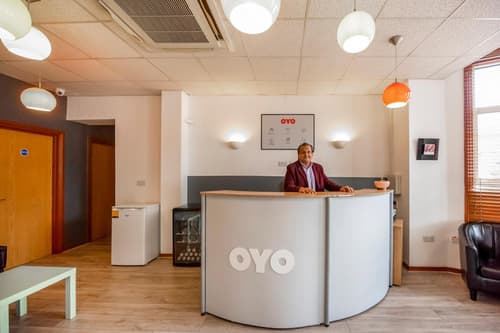 Arinza Hotel, London Ilford, 