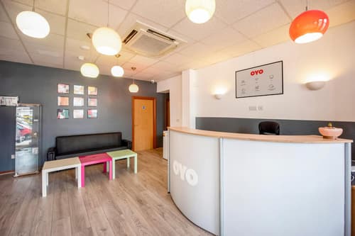 Arinza Hotel, London Ilford, 