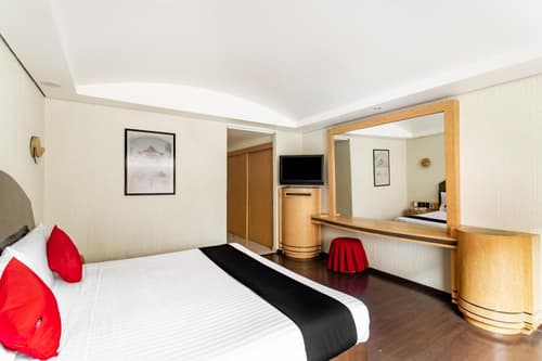 Capital O Andrade, Mexico City, 