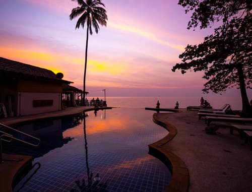 Lipa Lodge Beach Resort, 