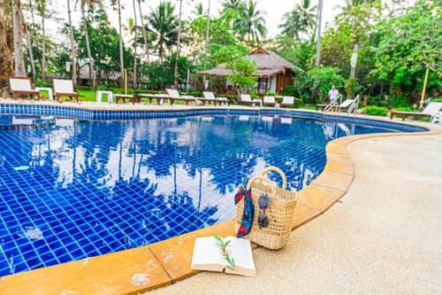 Lipa Lodge Beach Resort, 