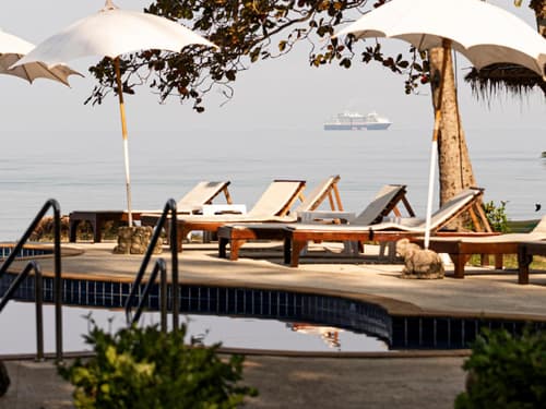 Lipa Lodge Beach Resort, 