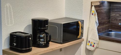 Space Hotel im Campus der JvP Schule, 