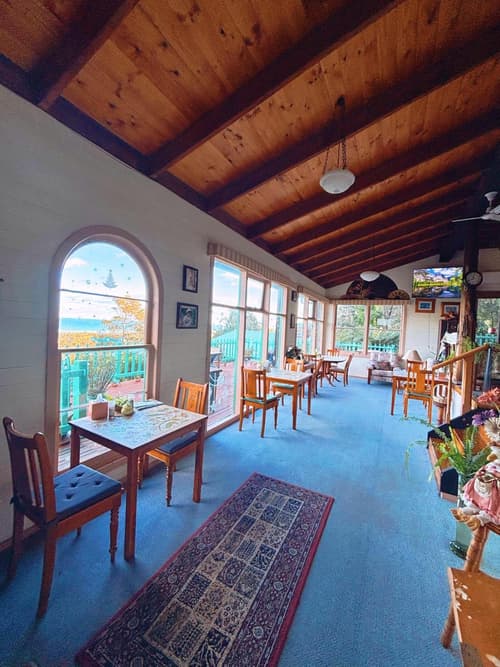 The Goat and Goose Bed & Breakfast, 