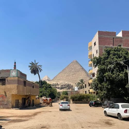 Secret of the pyramids house, 