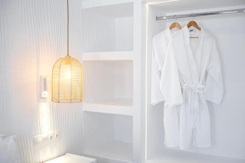 Elena Studios & Apartments, 