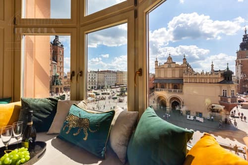 Feniks Fragola Apartments, 